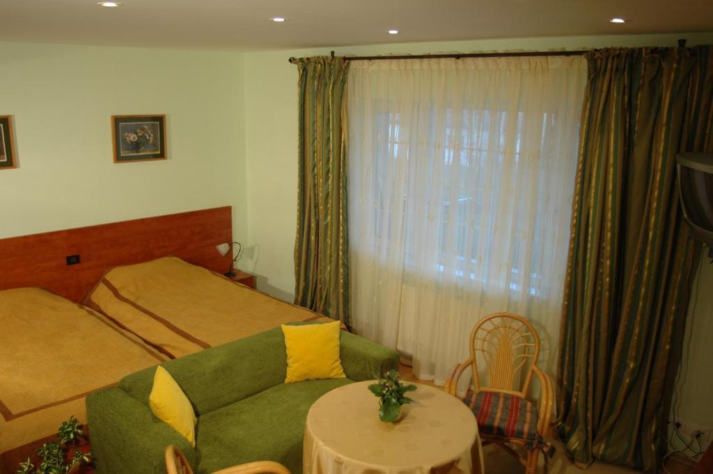 Country Club La Mesteceni Sebeş Стая снимка
